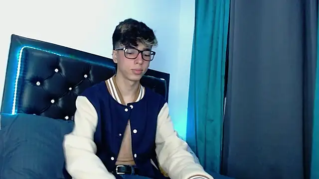 gabriel x18 online show from 04-03-26, 04:30