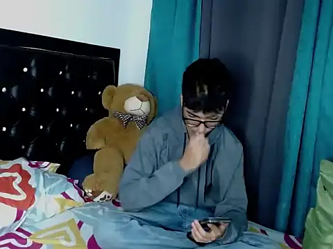 Snapshot of gabriel_x18 chatting on 02-07-26, 11:02 gabriel x18 online show from 02-07-26, 11:02