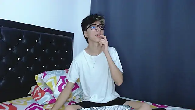 gabriel x18 online show from 04-10-26, 11:56