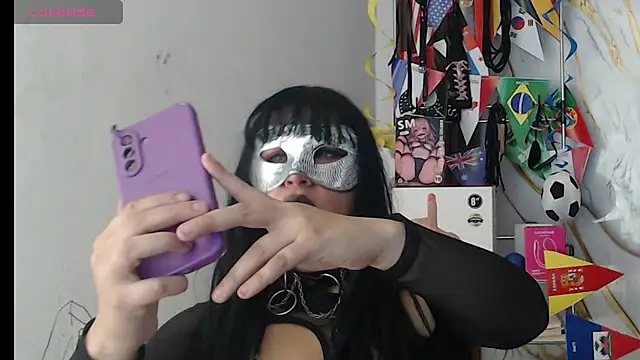 Snapshot of valen_ros chatting on 06-14-26, 02:51 valen ros online show from 06-14-26, 02:51