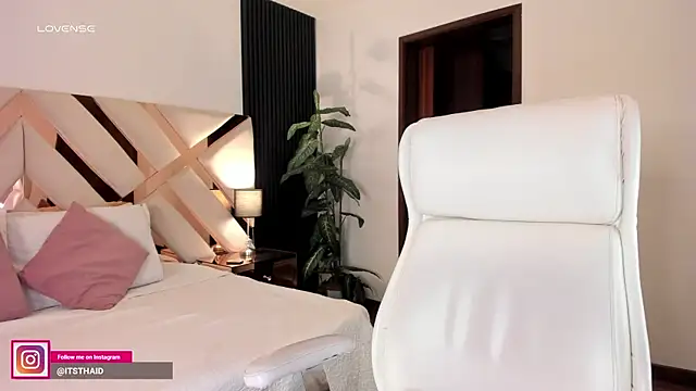 missthailand  online show from 04-13-26, 11:20