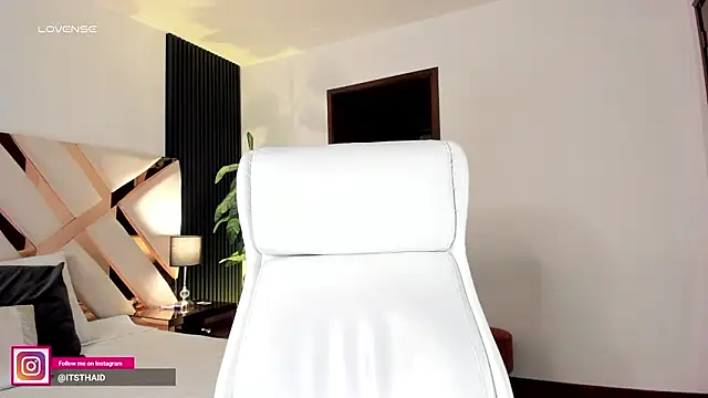 missthailand  online show from 03-12-26, 10:25