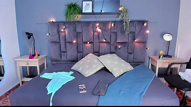 Snapshot of FernandaBrown__ chatting on 02-20-26, 07:38 FernandaBrown online show from 02-20-26, 07:38