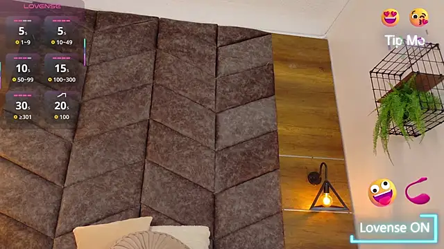 FernandaBrown   online show from 03-19-26, 07:03