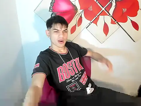 Jesshot bigcock20cm online show from 02-19-26, 04:42