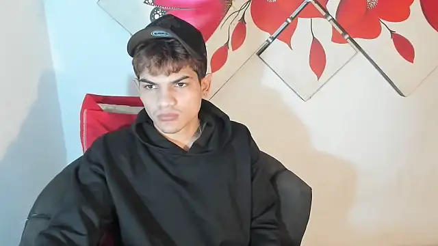 Jesshot bigcock20cm online show from 03-16-26, 02:52