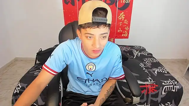 Wesleey-Boy online show from 04-08-26, 07:04