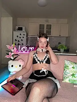 Snapshot of Perry_Tiffany chatting on 06-23-26, 05:00 Perry Tiffany online show from 06-23-26, 05:00