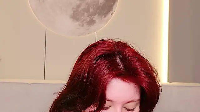 Milana Bold online show from 05-19-26, 08:27