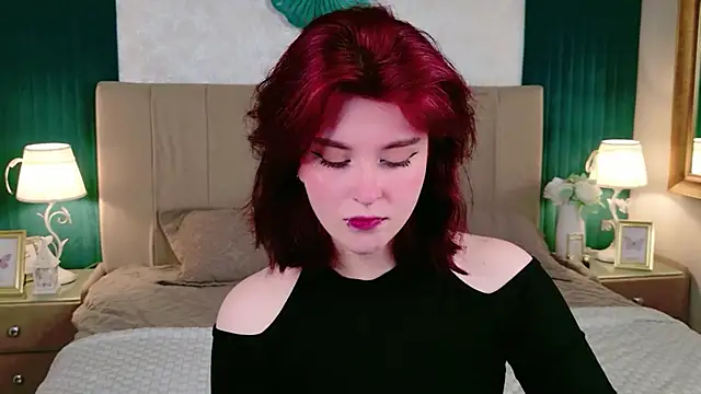 Snapshot of Milana_Bold chatting on 07-12-26, 03:46 Milana Bold online show from 07-12-26, 03:46