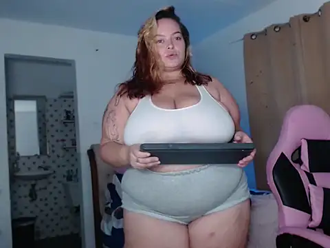 Angiegranados online show from 02-11-26, 06:41