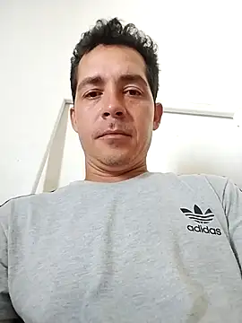 Snapshot of Santiago_vnz chatting on 02-19-26, 06:49 Santiago vnz online show from 02-19-26, 06:49