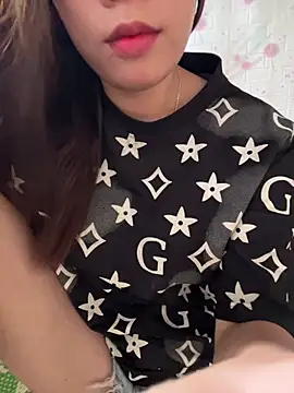 Snapshot of DoliceGirl2k chatting on 06-26-26, 05:13 DoliceGirl2k online show from 06-26-26, 05:13