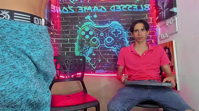 Snapshot of Wonka_1 chatting on 03-28-26, 08:21 Wonka 1 online show from 03-28-26, 08:21