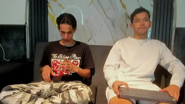 Snapshot of Wonka_1 chatting on 02-19-26, 04:20 Wonka 1 online show from 02-19-26, 04:20