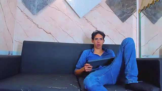 Snapshot of Wonka_1 chatting on 02-16-26, 03:27 Wonka 1 online show from 02-16-26, 03:27