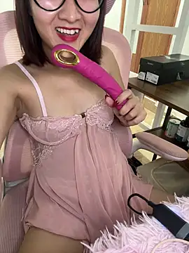 LucyKiss online show from 05-04-26, 11:46