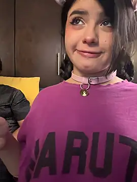 EmilyAndAndrew online show from 02-20-26, 03:58