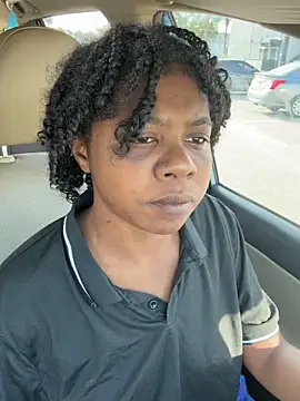 Snapshot of Ebony_Queeen chatting on 05-23-26, 12:48 Ebony Queeen online show from 05-23-26, 12:48