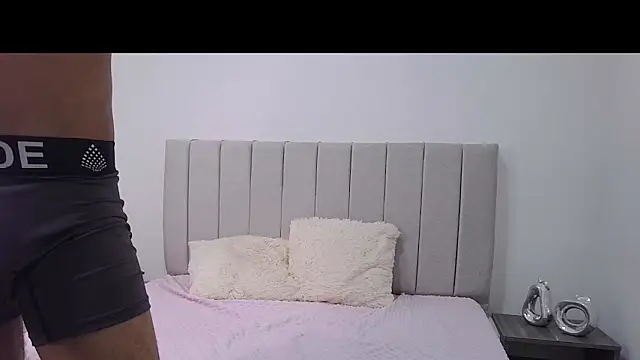 Snapshot of Fideo11Hot chatting on 02-27-26, 01:28 Fideo11Hot online show from 02-27-26, 01:28