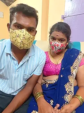 Snapshot of Tamilkannadacouple chatting on 02-08-26, 04:26 Tamilkannadacouple online show from 02-08-26, 04:26