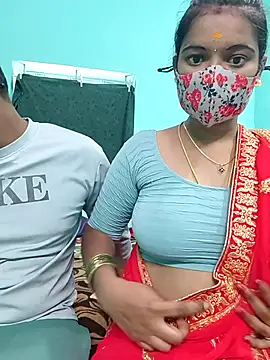 Snapshot of Tamilkannadacouple chatting on 02-10-26, 09:08 Tamilkannadacouple online show from 02-10-26, 09:08