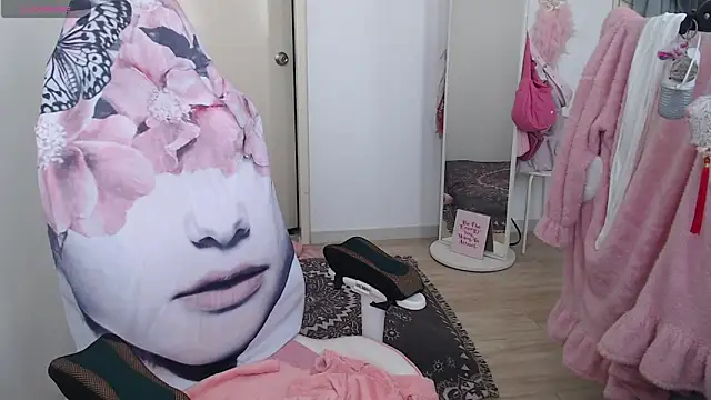 MyAsianWaifu online show from 05-20-26, 05:04