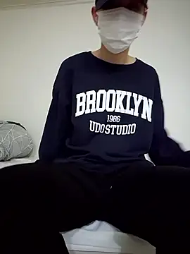 minnsuu0402 online show from 02-24-26, 10:49