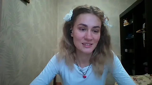 Snapshot of DeanneGilcher chatting on 02-19-26, 09:28 DeanneGilcher online show from 02-19-26, 09:28