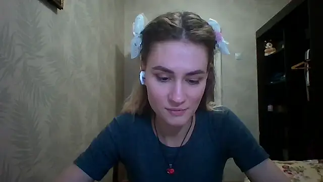 Snapshot of DeanneGilcher chatting on 02-21-26, 02:08 DeanneGilcher online show from 02-21-26, 02:08