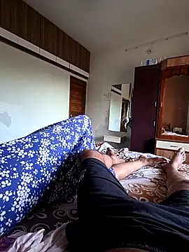 manish 8826 online show from 04-14-26, 01:21