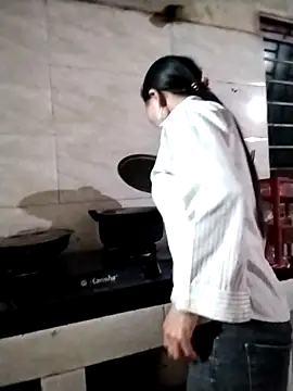 Snapshot of sen1199 chatting on 02-26-26, 11:32 sen1199 online show from 02-26-26, 11:32