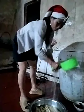 Snapshot of sen1199 chatting on 02-25-26, 10:48 sen1199 online show from 02-25-26, 10:48