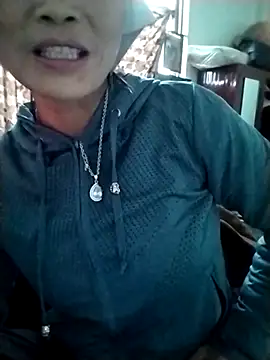 Snapshot of sen1199 chatting on 02-08-26, 06:44 sen1199 online show from 02-08-26, 06:44