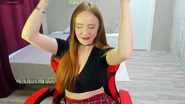 Snapshot of RoseShelton chatting on 02-08-26, 01:14 RoseShelton online show from 02-08-26, 01:14