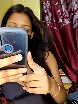 Naina-hott online show from 05-07-26, 06:33