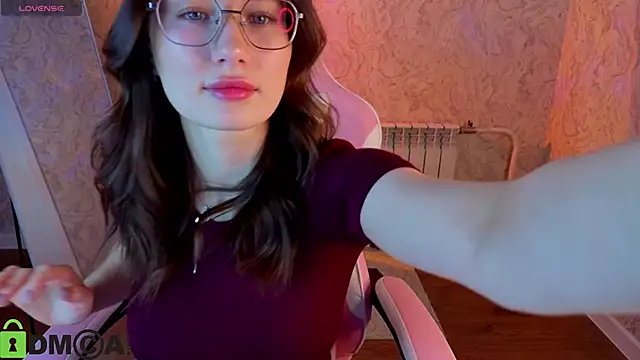 Snapshot of _Kiki_angel_ chatting on 02-22-26, 04:48 Kiki angel online show from 02-22-26, 04:48