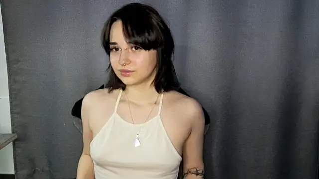 Snapshot of PureSofia chatting on 02-14-26, 01:11 PureSofia online show from 02-14-26, 01:11