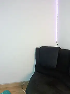 Snapshot of Emmanuel_Lust chatting on 02-10-26, 01:32 Emmanuel Lust online show from 02-10-26, 01:32