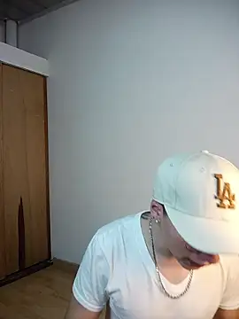 Snapshot of Emmanuel_Lust chatting on 03-02-26, 12:23 Emmanuel Lust online show from 03-02-26, 12:23