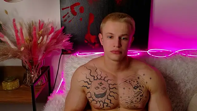 SterlingNoir online show from 02-09-26, 09:13