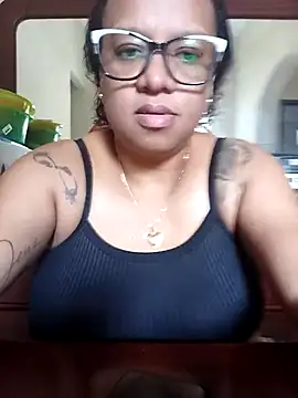 Snapshot of Mineirasafada2026 chatting on 02-20-26, 06:21 Mineirasafada2026 online show from 02-20-26, 06:21