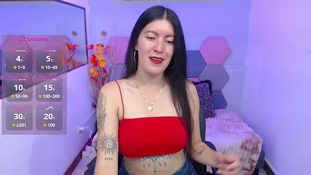 HannaOwen  online show from 03-13-26, 02:00