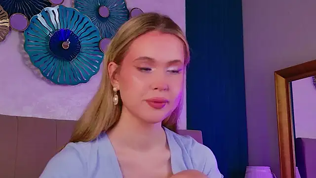 Snapshot of Beckie_White chatting on 02-27-26, 09:14 Beckie White online show from 02-27-26, 09:14