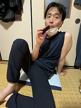 shizuku-kun211 online show from 05-09-26, 11:35