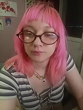 Snapshot of PinkyDavi chatting on 02-13-26, 02:11 PinkyDavi online show from 02-13-26, 02:11