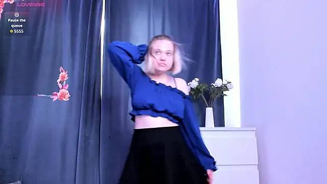 MariamGravert online show from 02-28-26, 06:57