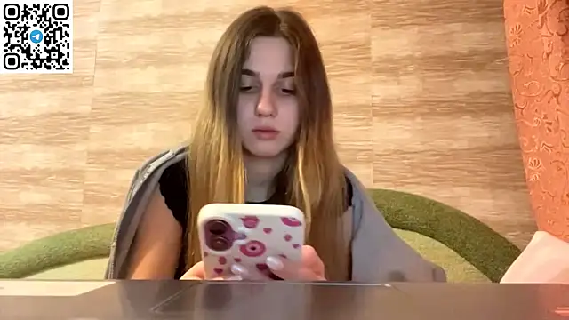 LovelySilk 63 online show from 03-05-26, 09:11