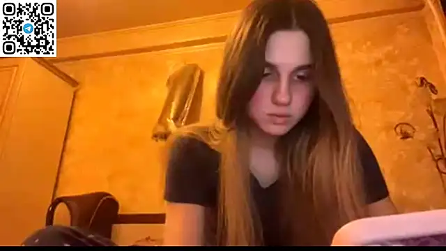 LovelySilk 63 online show from 04-18-26, 07:07