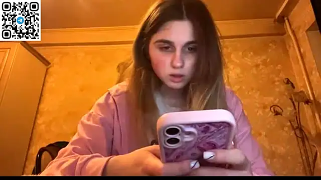 LovelySilk 63 online show from 04-10-26, 06:04